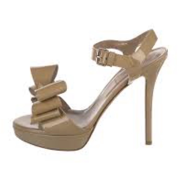Valentino Patent Leather Stiletto Nude Bow Platform Size 6.5 - Picture 1 of 11